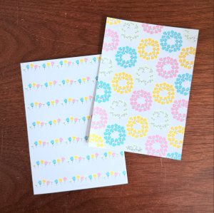 画像1: memo便せん（一筆せん）： カラフルつぼみリース柄　5枚入　【両面印刷:裏面は柄罫入】